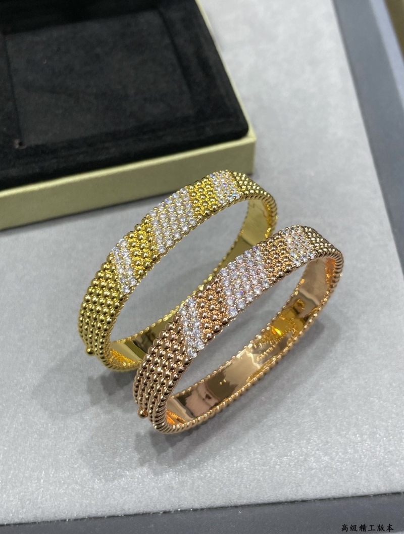 Vca Bracelets